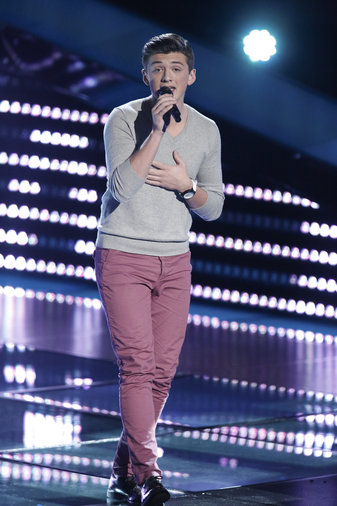 THE VOICE -- "Blind Auditions" -- Pictured: Jonathan Hutcherson -- (Photo by: Tyler Golden/NBC)