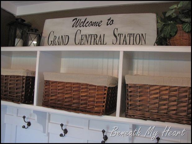 DIY “Grand Central Station” Sign for my Laundry Room
