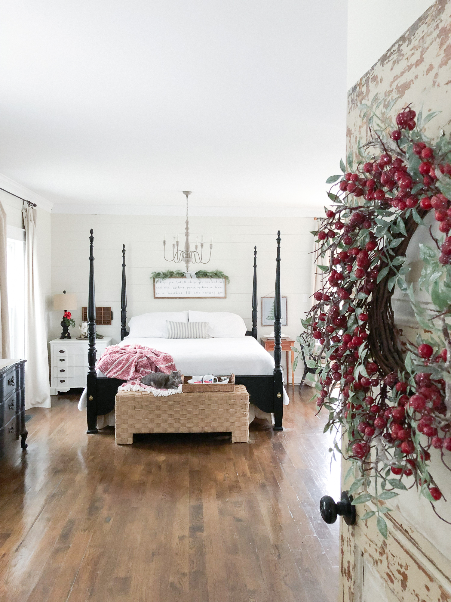 Our Christmas Master Bedroom – Seasons of Home Tour