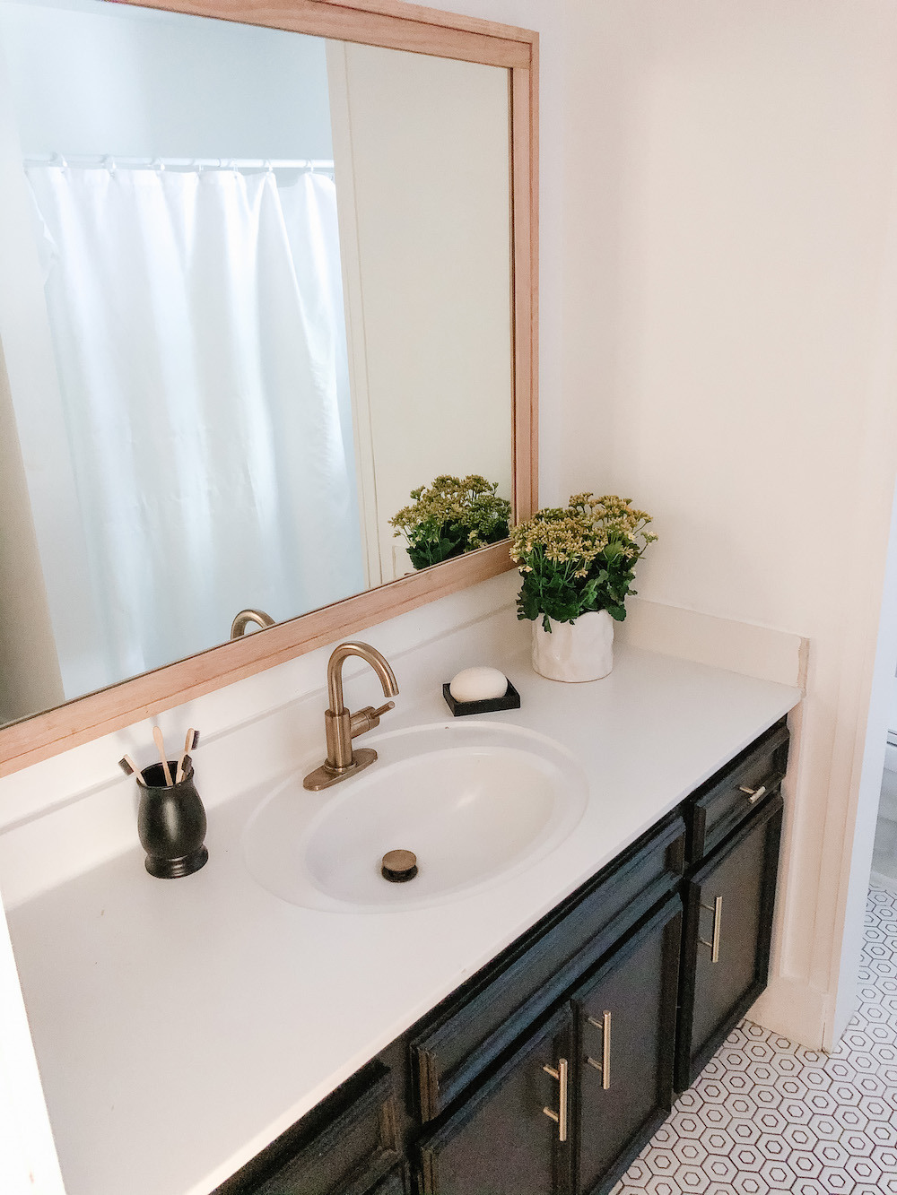 DIY Hallway Bathroom Mirror Makeover!