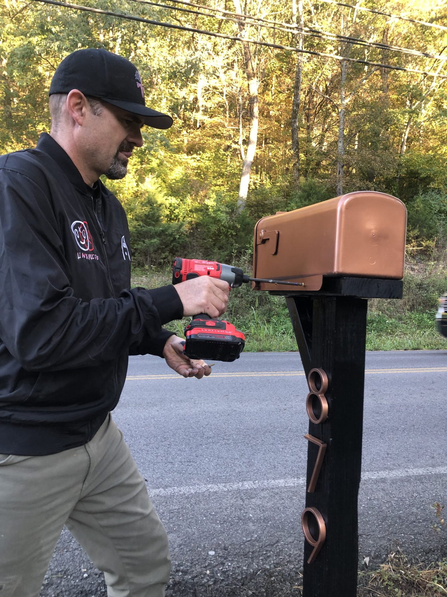 DIY mailbox makeover