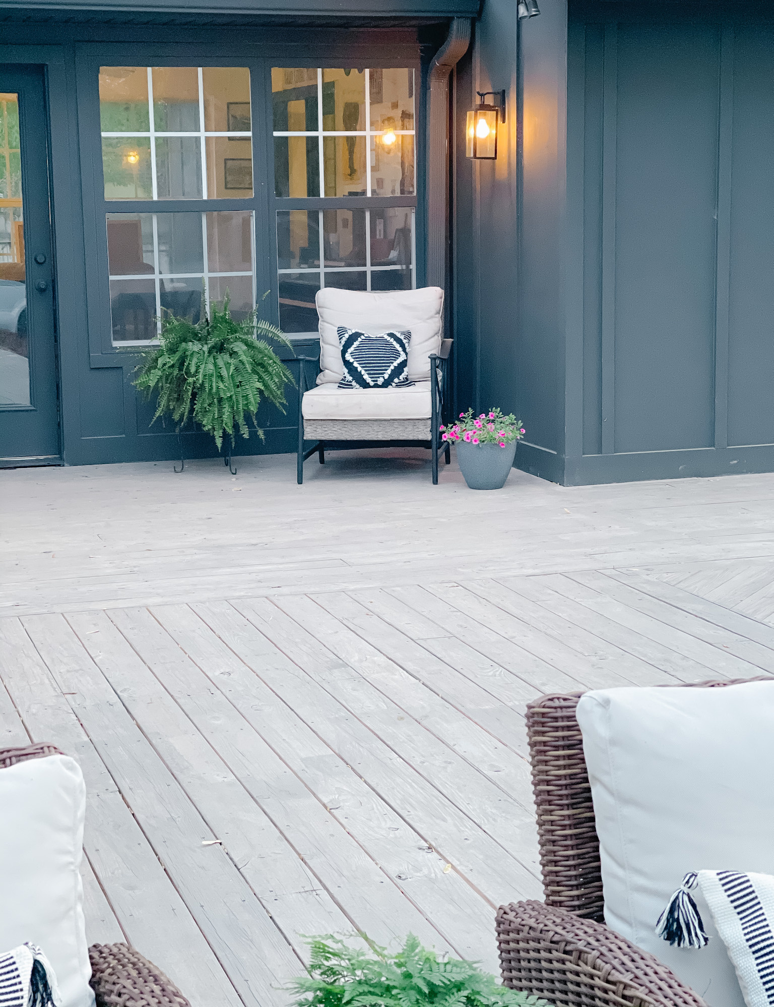 Steps to Staining a Deck