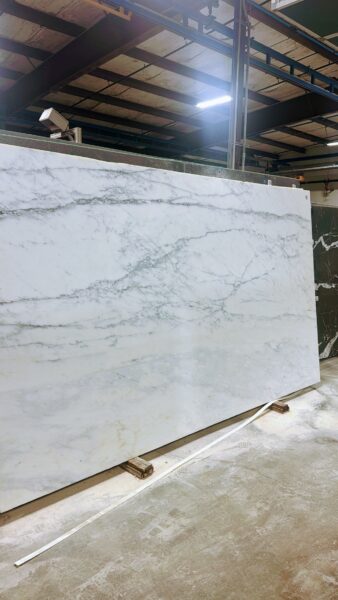Quartz vs. Marble:  Choosing the Right Counterops for Our Kitchen